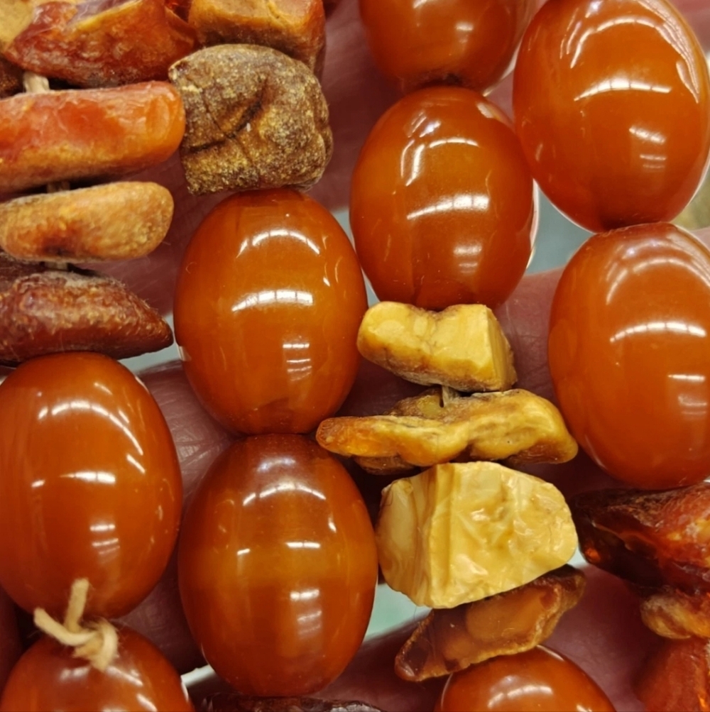 RARE Antique Bakelite And Raw Amber Beads Necklace